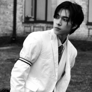Huang Guanheng (WAYV)